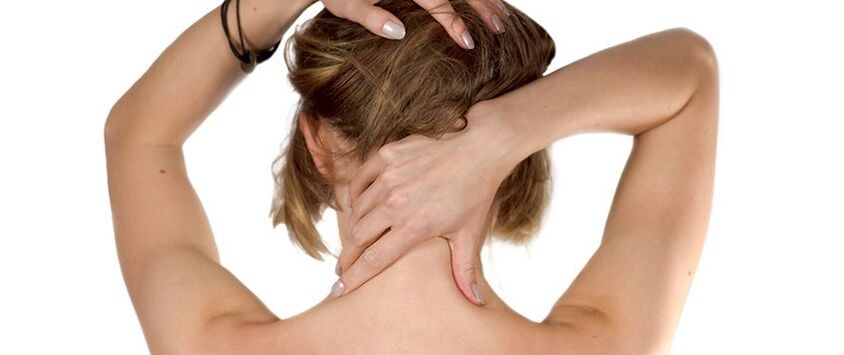 Automassagem da coluna cervical para osteocondrose